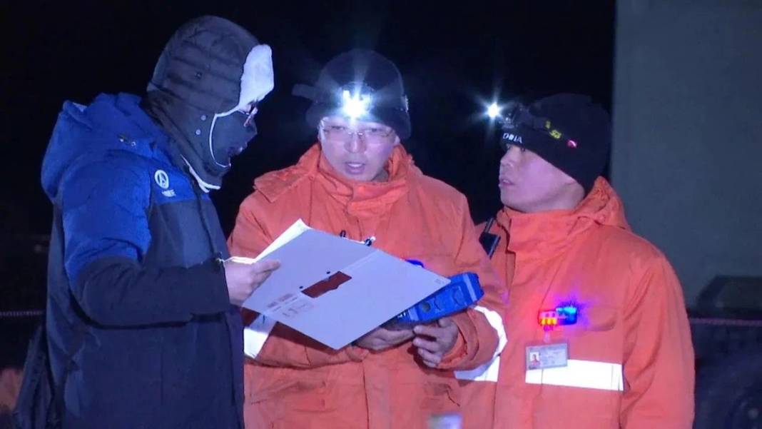 Altı ay uzayda kalan Çinli astronotlar Dünya'ya döndü 19